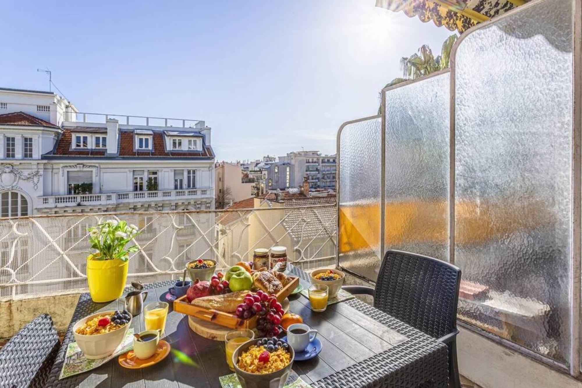 Fleurs 22 - City Center - Modern W Terrace Nice Bagian luar foto